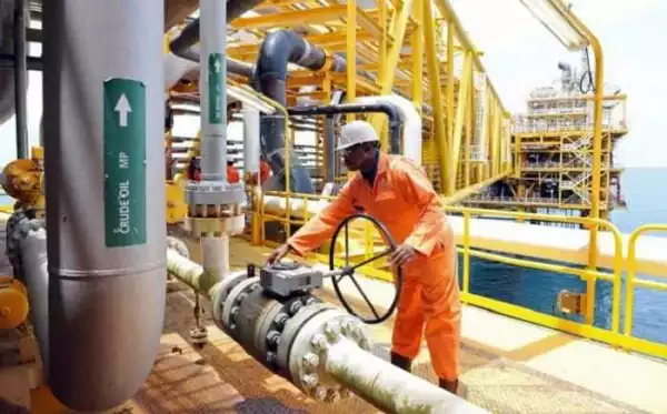 Nigerian oil workers raise alarm, beg FG to intervene